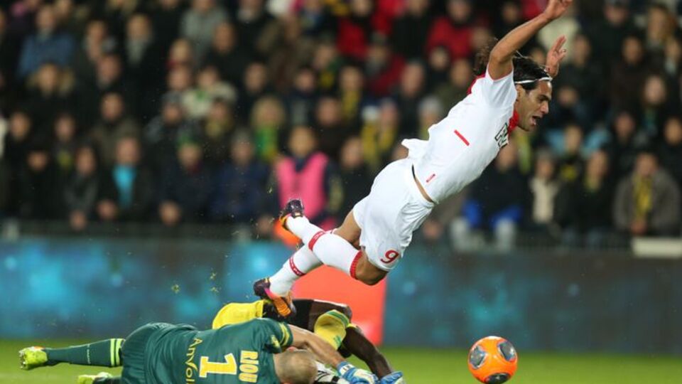 Falcao'ya Türk darbesi!