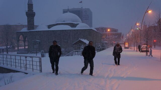 Erzurum'da okullara kar tatili