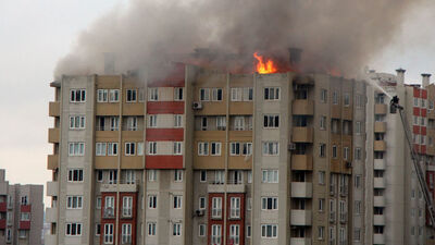 Ümraniye'de korkutan yangın