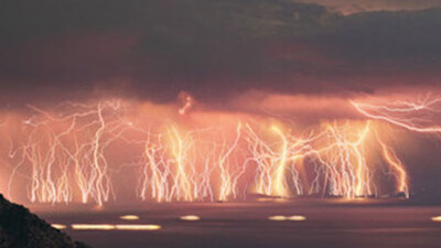 Saatte 20 bin şimşek!