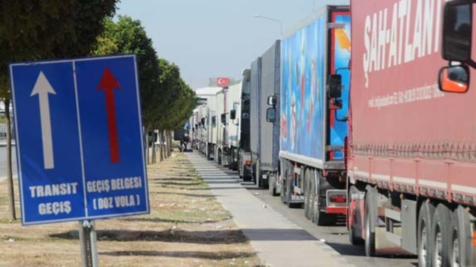 TIR krizi sınırı vurdu