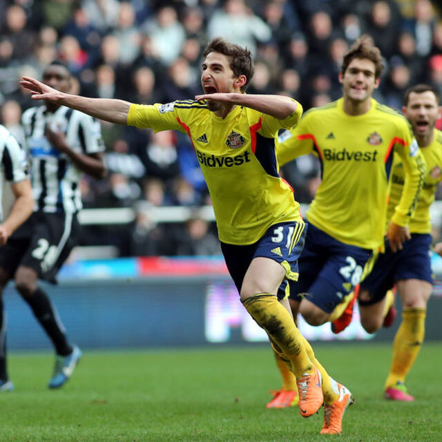 Newcastle ağır yaralı!