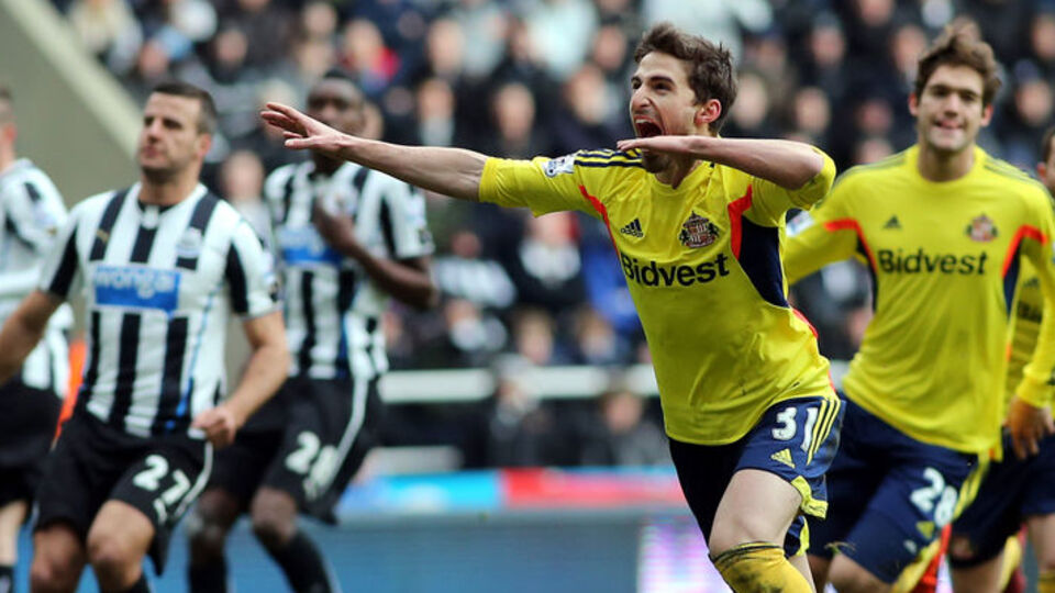 Newcastle ağır yaralı!