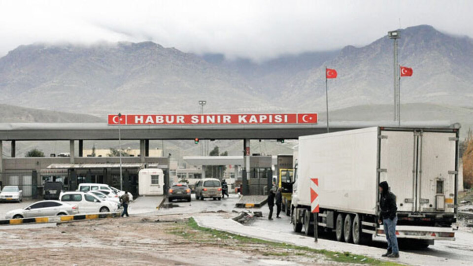 Sınırdan geçen 1100 esrarengiz TIR!