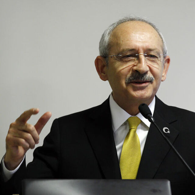 'Devlet soyuluyor' dedi ve tapeleri okudu!