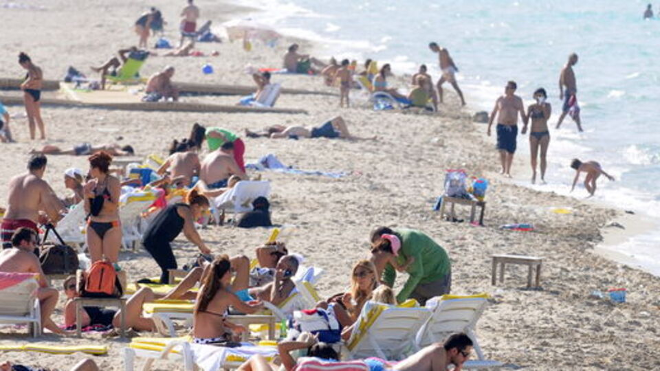 Turistlerin 3'te 1'i Antalya'yı tercih etti!