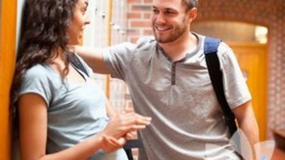 Hoşlandığım kıza açılamıyorum