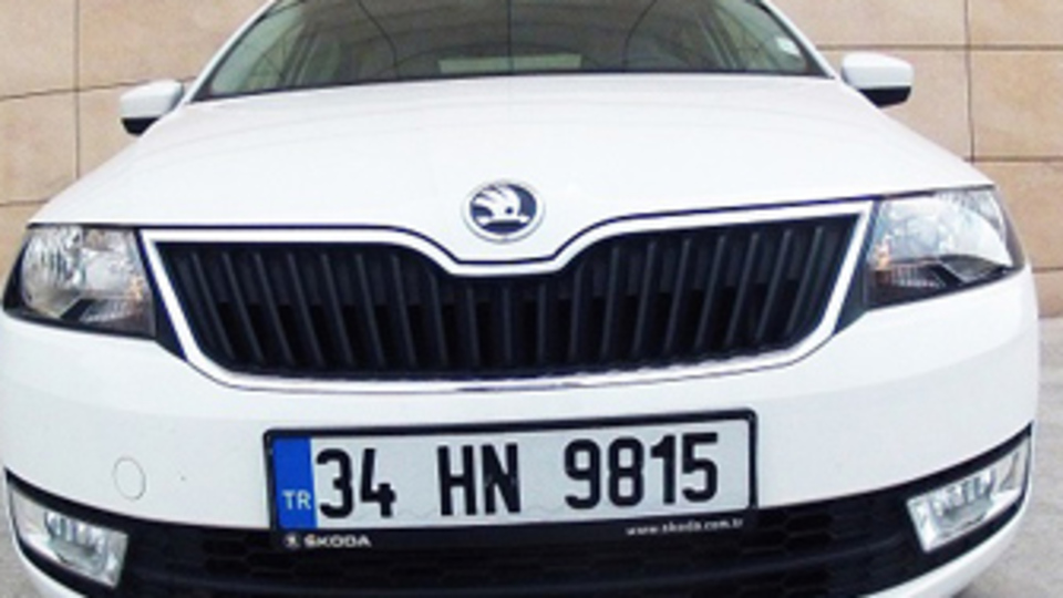 Kabin canavarı liftback: Skoda Rapid!