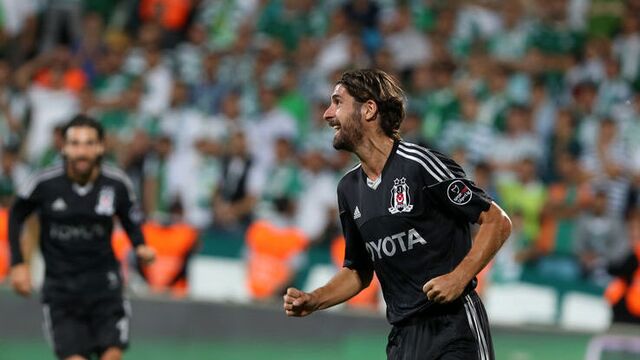 Futbolu bırakıyor
