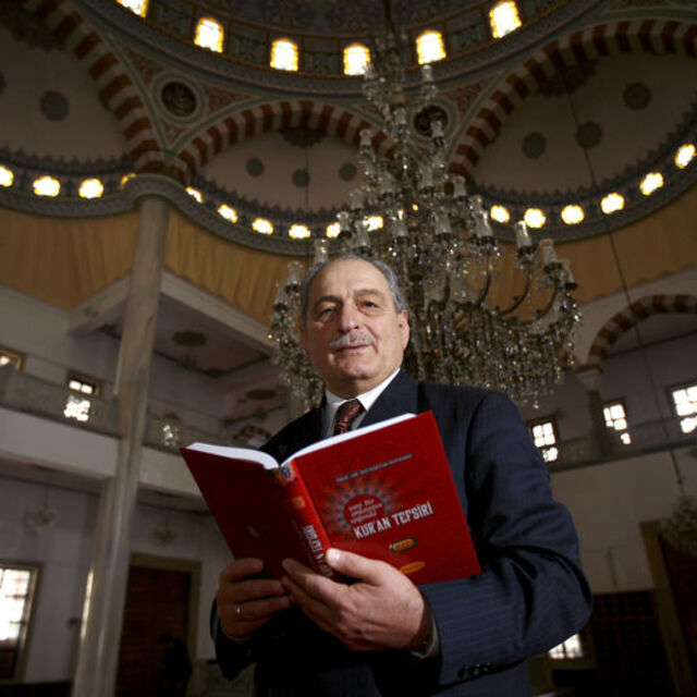 'Birbirinizin ayıplarını araştırmayın'