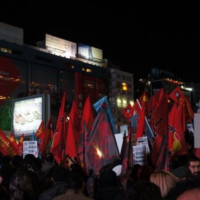 Başkent'te 'internet yasası' protestosu