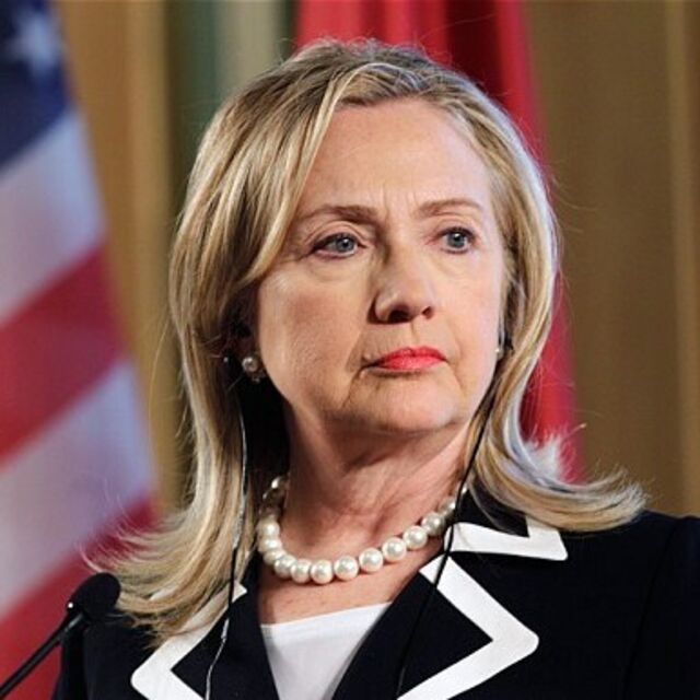 Clinton'a göre Lewinsky: "Narsist ve üşütük"