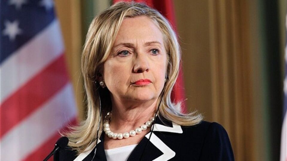 Clinton'a göre Lewinsky: "Narsist ve üşütük"