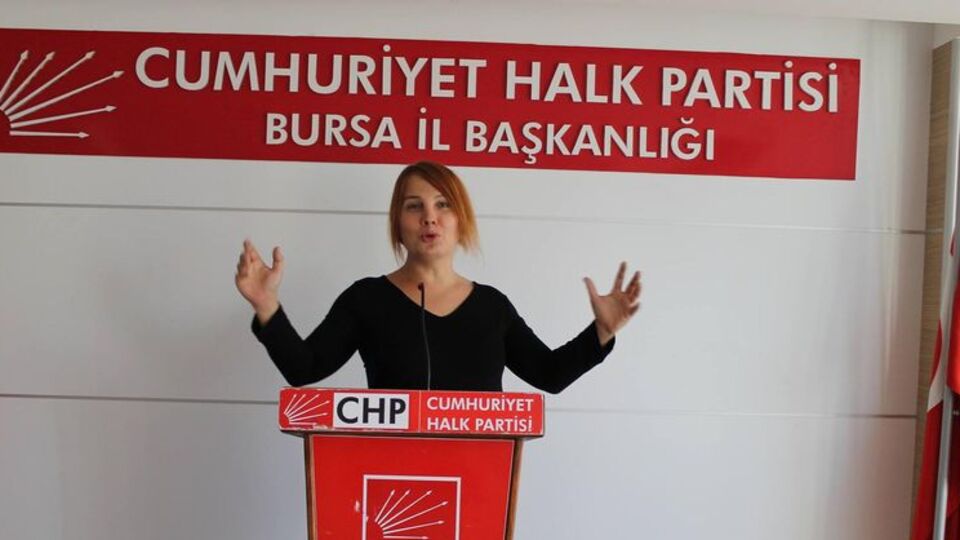 Transseksüel Öykü ilk 10'da!