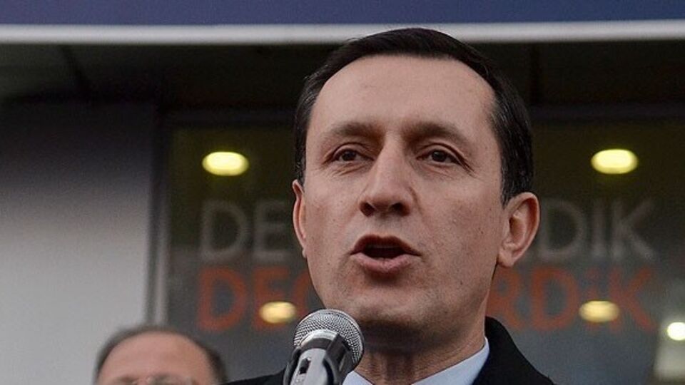 "Densizliği yapanlar milletten özür diler"