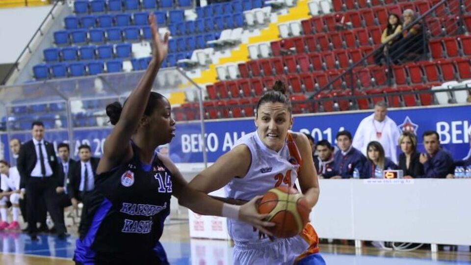 Mersin'i Paris uçurdu!