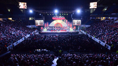 'Herkes O'nu Okuyor'un ilahi gecesi