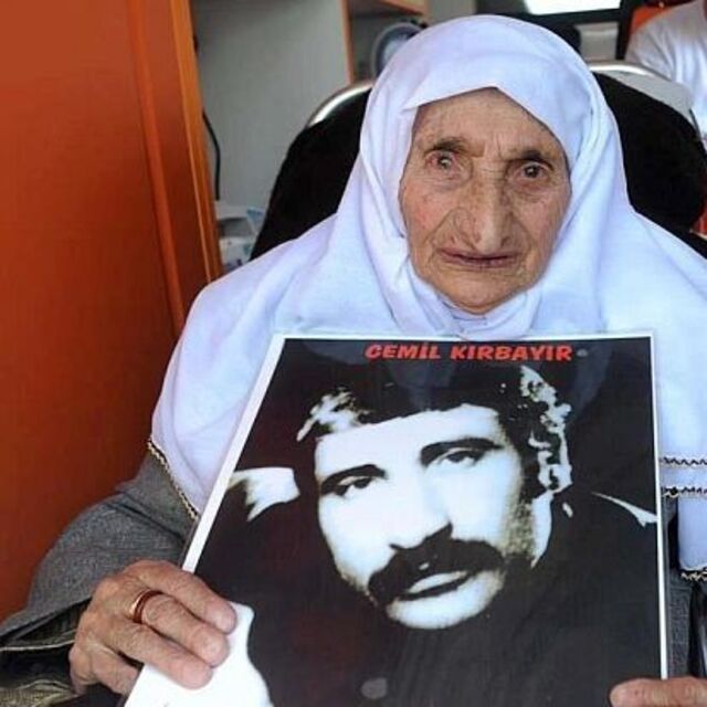 33 yıllık direnişin belgeseli: Berfo Ana