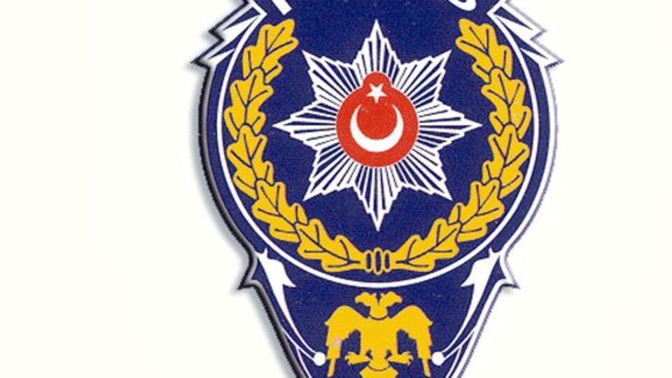 Deprem sürüyor!