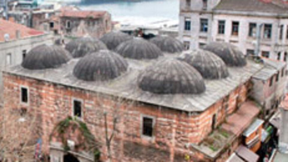 464 yıllık Kurşunlu Han viranesi!