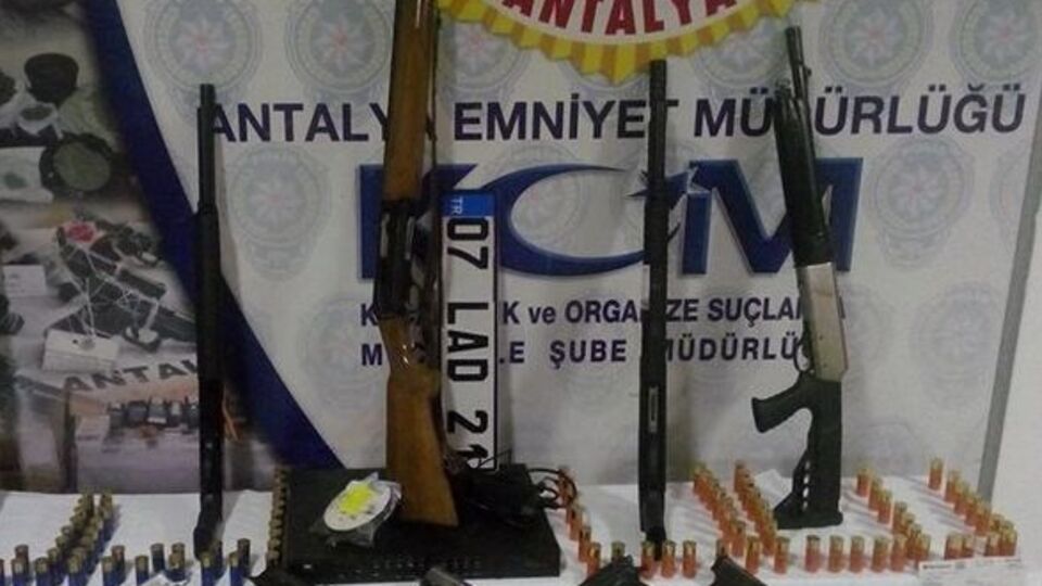 Antalya'da suç örgütüne yönelik operasyon
