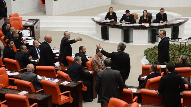 İnternet düzenlemesi Meclis'ten geçti!