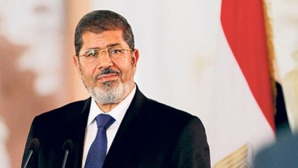 Mursi'nin duruşması yarına ertelendi