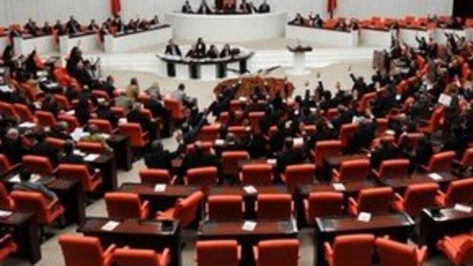 Meclis'te 'Taksim' tartışması