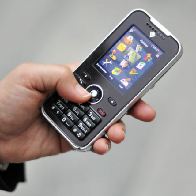 Devletin zirvesi telefon numaralarını değiştiriyor
