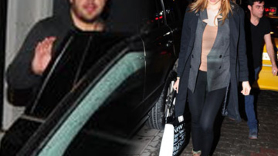 Âşıklar hasret giderdi