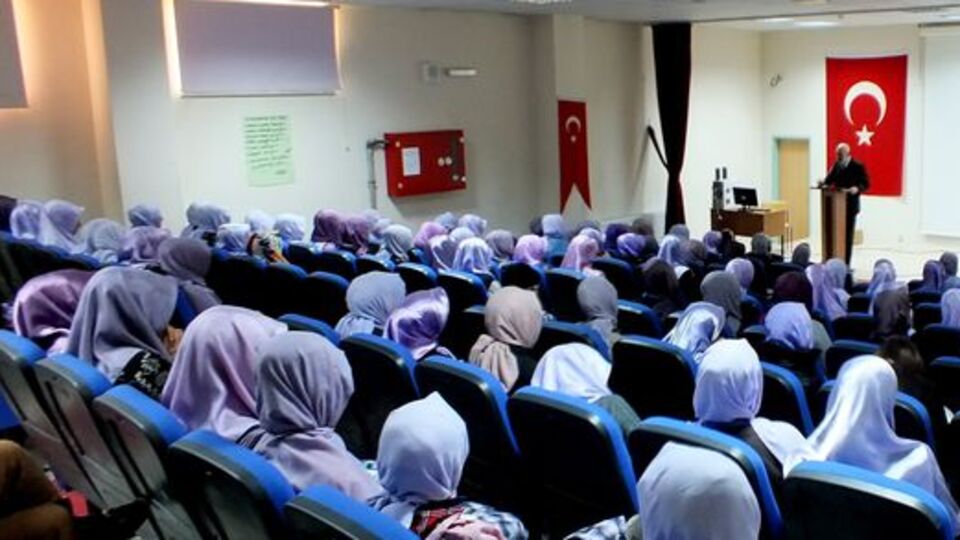 İmam hatip liselerine Arapça hazırlık sınıfı