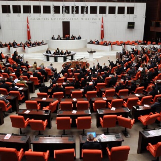 Belediye başkanlığı için kaç vekil yarışacak?