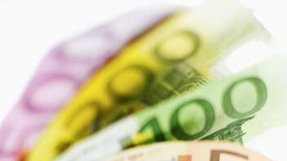 Euro / dolar paritesi 2.5 yılın zirvesinde!