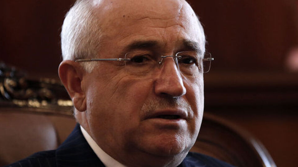 Çiçek'ten Başbuğ'a geçmiş olsun telefonu