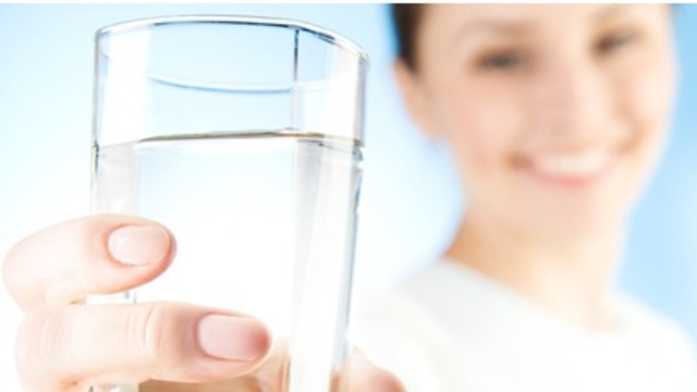 Bir bardak suyun 50 faydası!