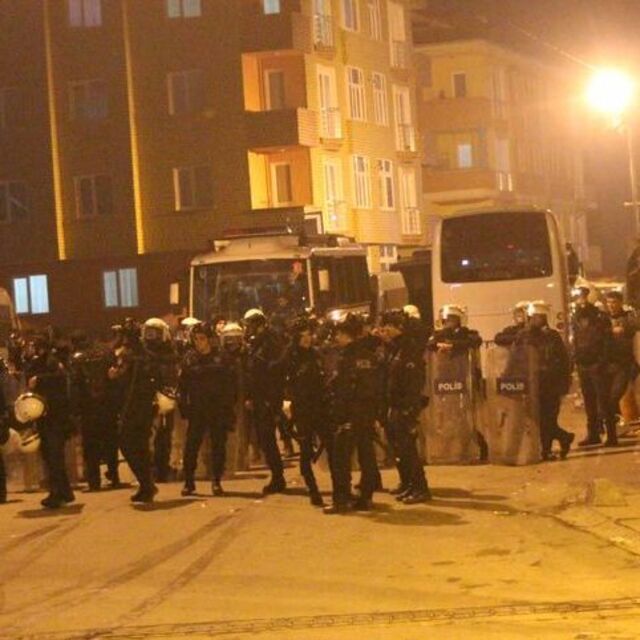 Sancaktepe'de göstericilere polis müdahalesi