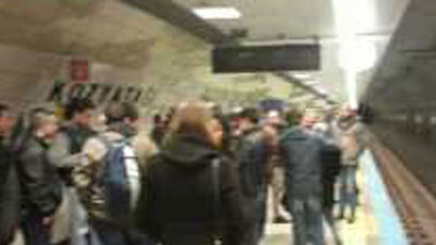 Kartal-Kadıköy metrosunda kan donduran görüntü