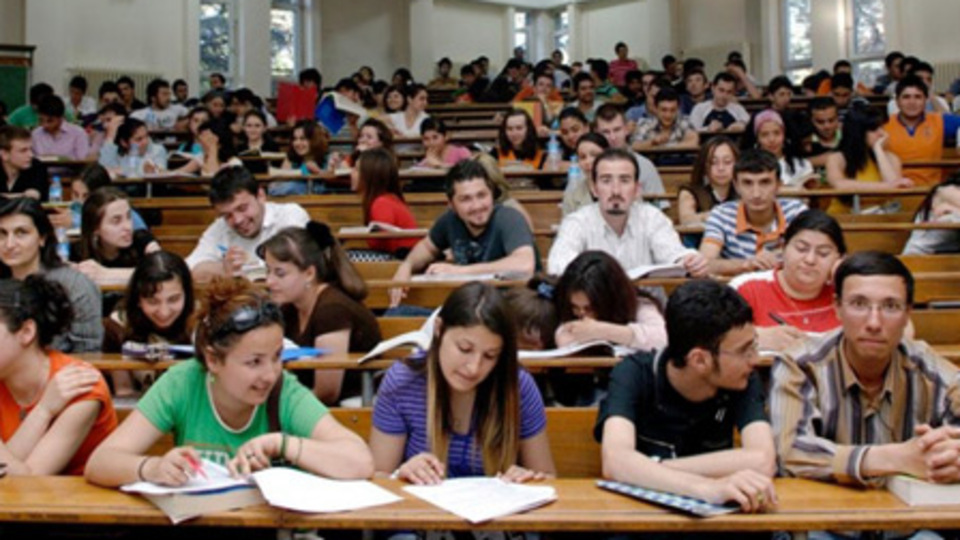 Kredi kartına öğrenci tarifesi!