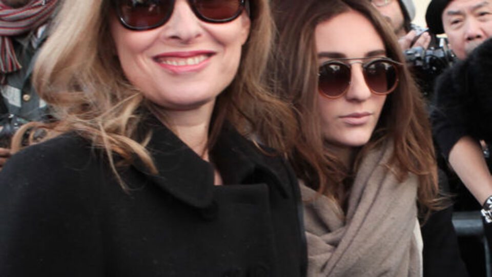 Yayınevleri eski First Lady'nin peşinde