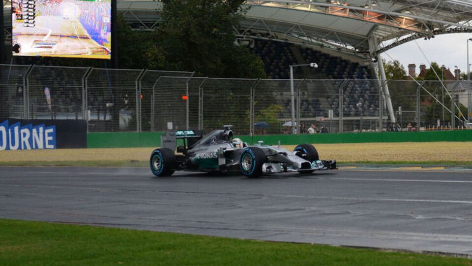 İlk cep Hamilton'ın