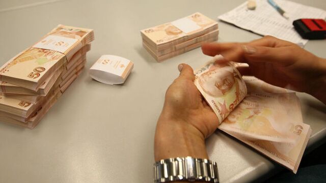 Bütçe 1.67 milyar lira fazla verdi!