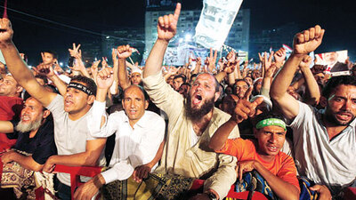 Darbe sonrası 16 bin aktiviste kelepçe