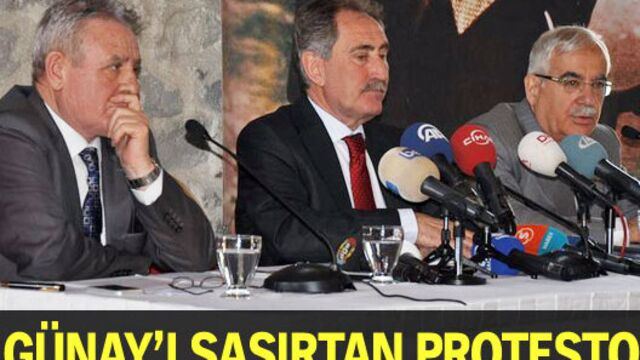 Ertuğrul Günay'ı şaşırtan protesto