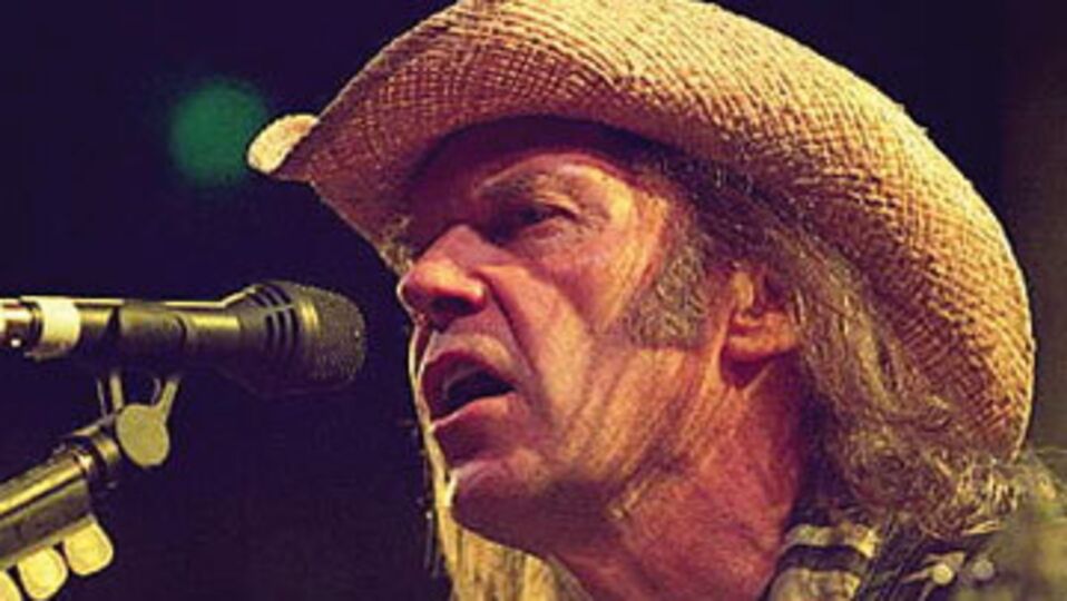 Festivalden Neil Young geçecek