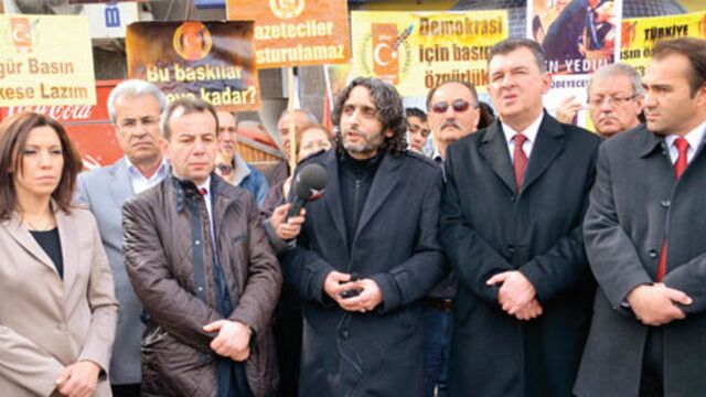 Gazeteler dükkân mıdır?