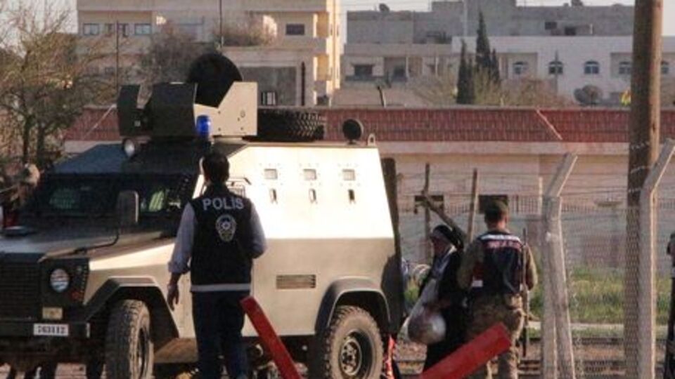 Suriyeli ailenin çantasında 'bomba düzeneği' bulundu!