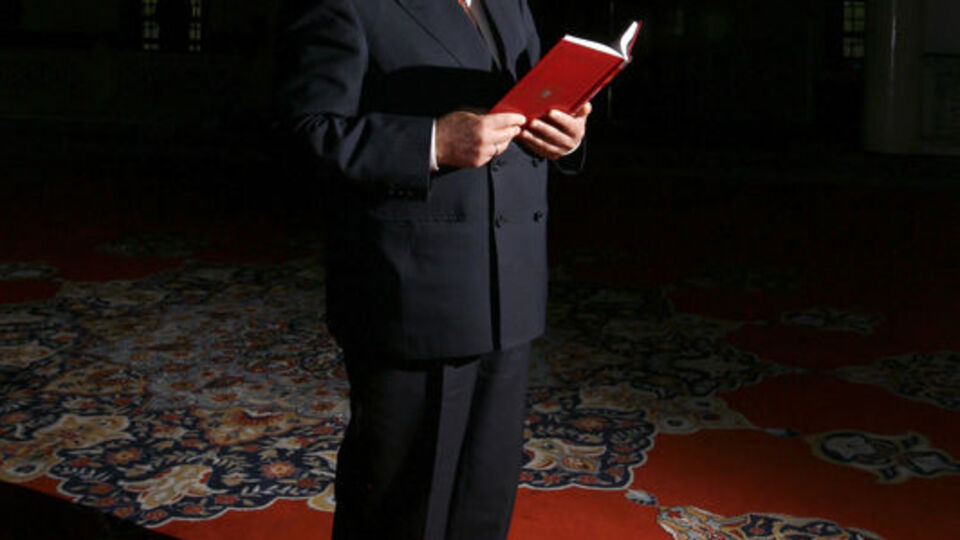 Dostunu düşmanını tanımak