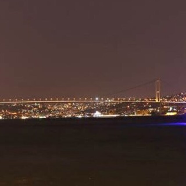 Boğaziçi'nin ışıkları 1 saat kapandı