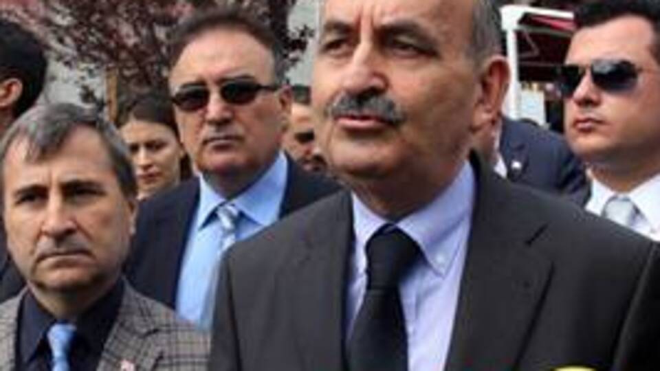 Müezzinoğlu: İlaç meyve değil