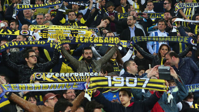 Kadıköy'de Mancini pankartı!